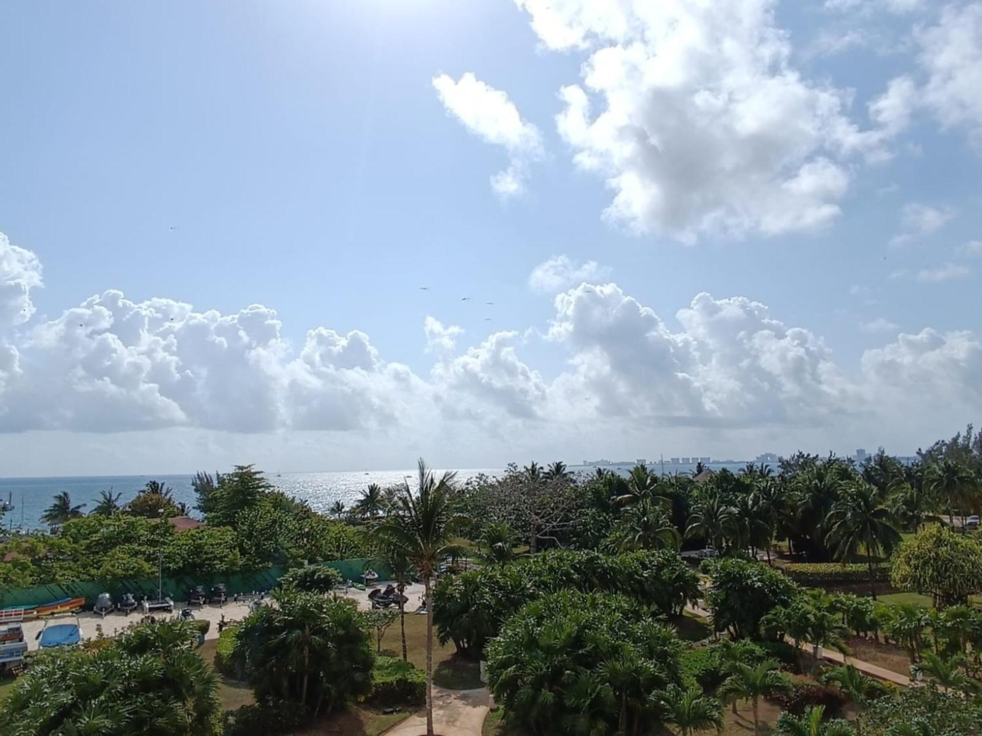 New Beachfront Luxury Apartments Cancún Exterior foto
