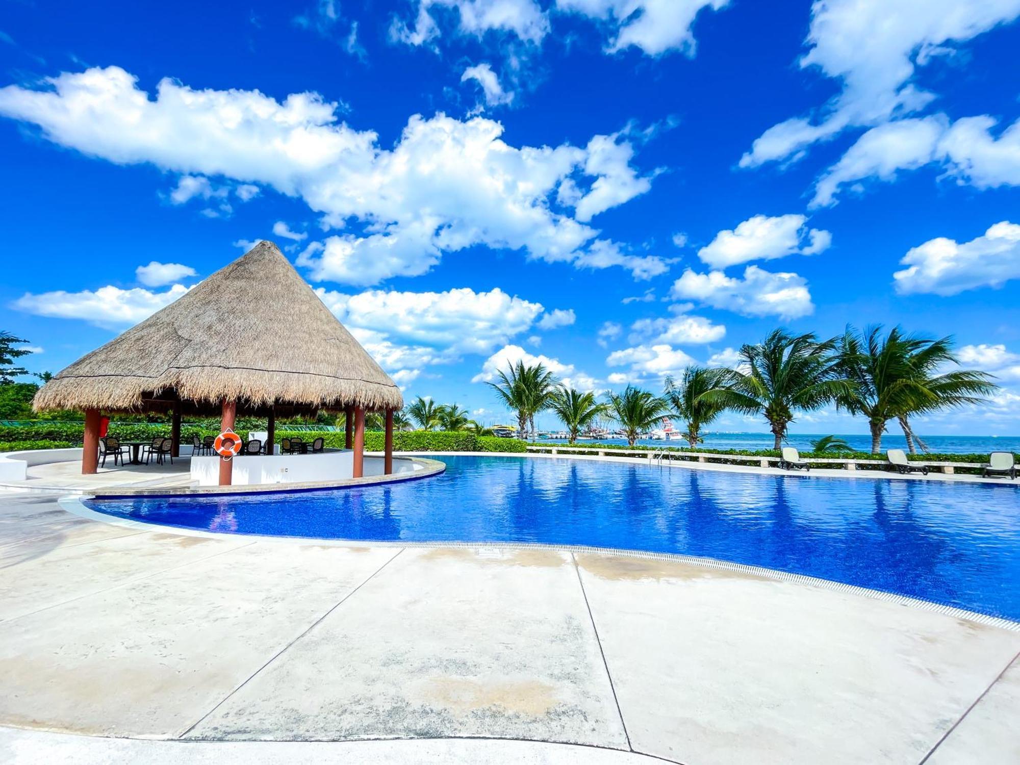 New Beachfront Luxury Apartments Cancún Exterior foto