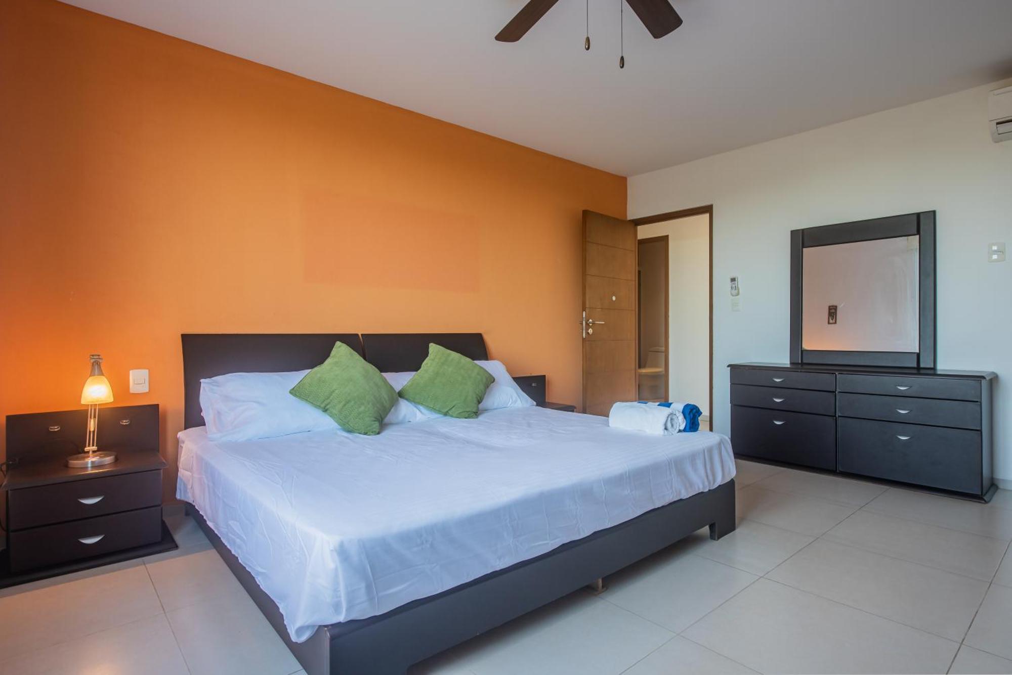 New Beachfront Luxury Apartments Cancún Exterior foto
